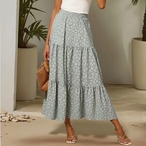 Sage Mint Green Daisy Floral Tiered Maxi Skirt L Dainty Fem Cottagecore Festival